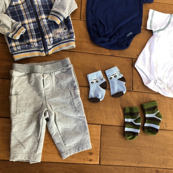 Sporty Baby Outfit Lot. 💙 ⚽️. Size 0-3 Months - Picture 3 of 6